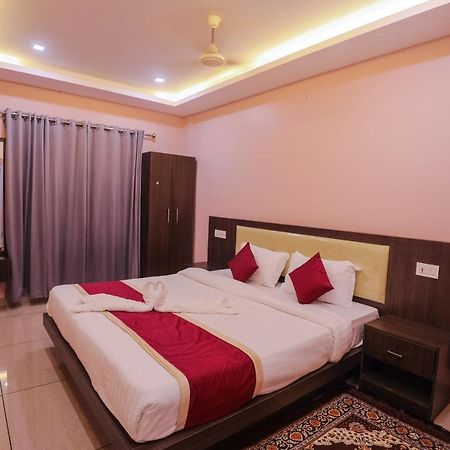 Zanbaq Residency Aparthotel ไวทีรี ภายนอก รูปภาพ