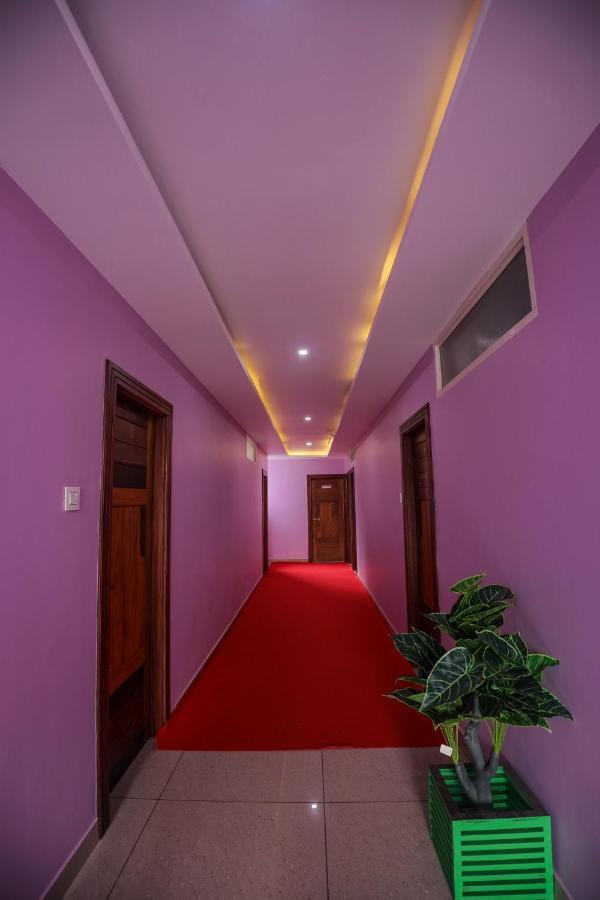 Zanbaq Residency Aparthotel ไวทีรี ภายนอก รูปภาพ
