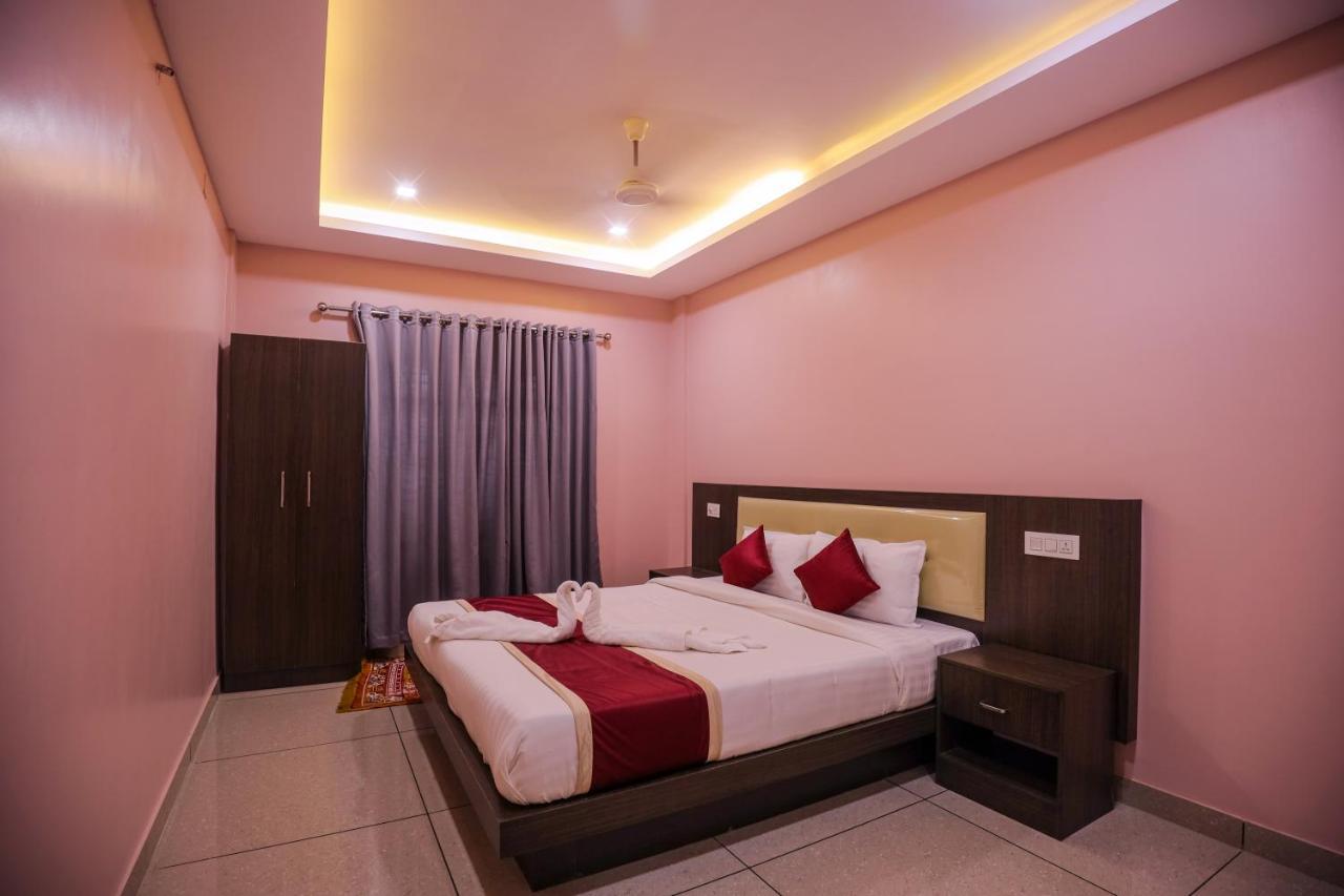 Zanbaq Residency Aparthotel ไวทีรี ภายนอก รูปภาพ