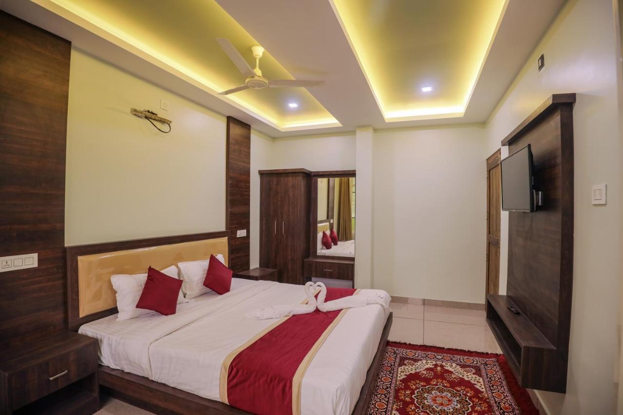 Zanbaq Residency Aparthotel ไวทีรี ภายนอก รูปภาพ